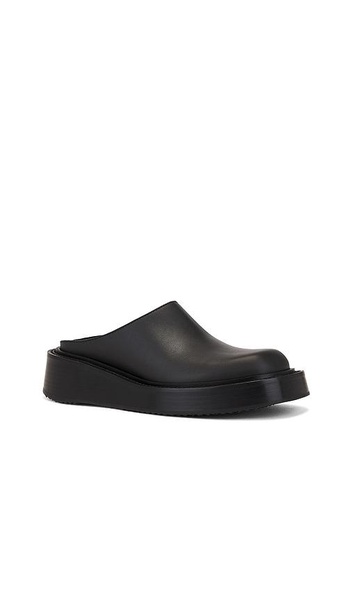 Dean Clog