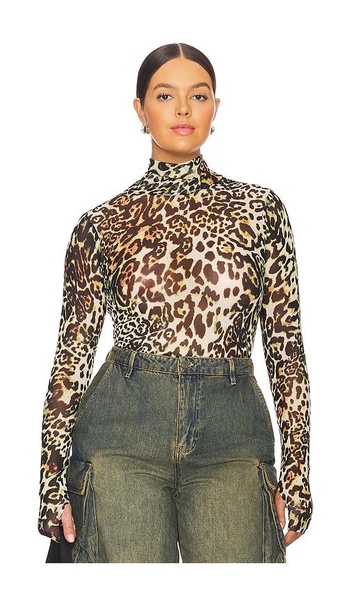 Zadie Tee