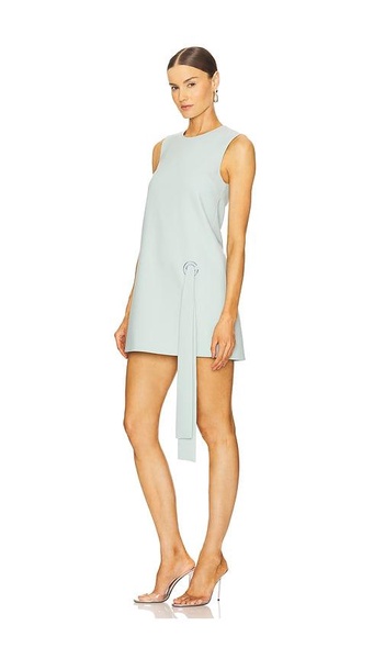 ROBE COURTE ET DROITE