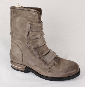 traver boot in fango