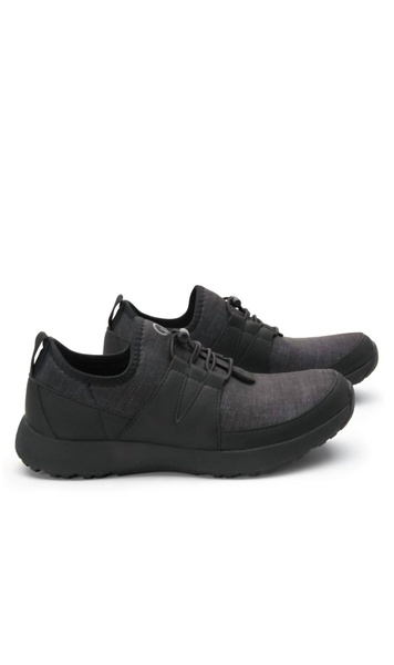 women's cynch sneakers in black