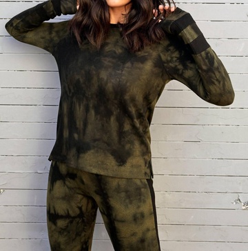 tie dye crew top with stripe in army