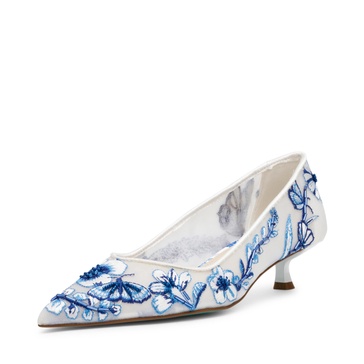 Betsey Johnson Women's Santo Pump