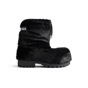Women's Alaska Low Boot in Black
