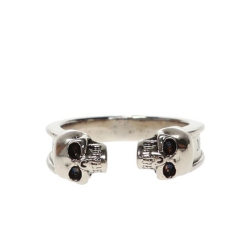 Skulls motif ring