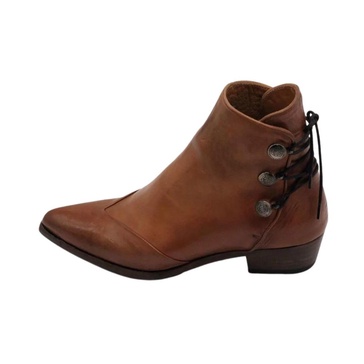STIVALETTO
