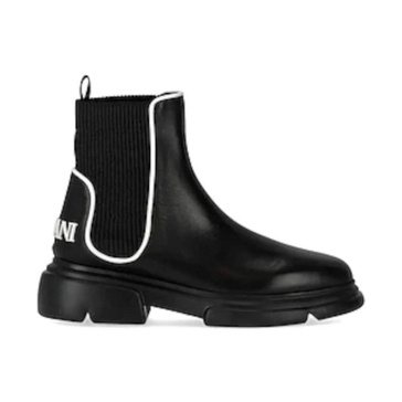 Black Elastic Insert Boot with Raised Logo