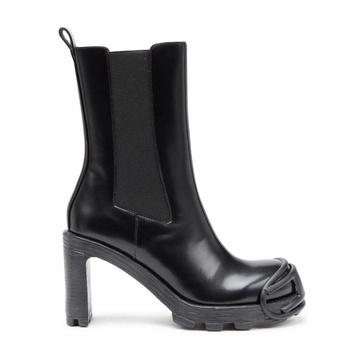 Stylish Heeled Boots