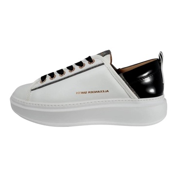Wembley Sneakers White Black