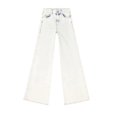 White Jeans for Modern Women