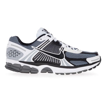 Vomero 5 Running Shoes