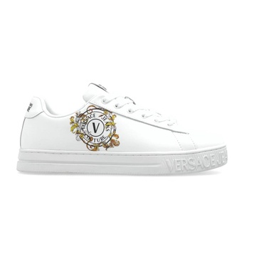 Sneakers with printed logo