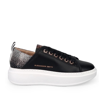 Wembley Black Leather Sneakers