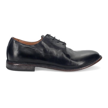 Classic Lace-Up Shoe in Black Leather