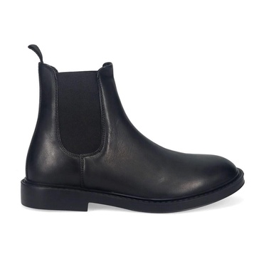 Black Chelsea Boots Classic Style