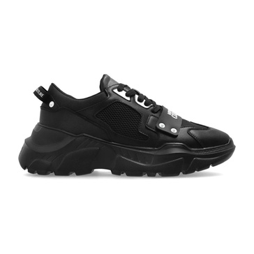 Sneakers with logo