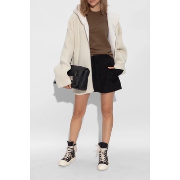 Cropped Level T