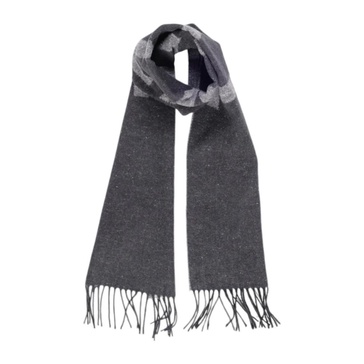 Geometric Pattern Woolen Scarf