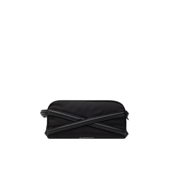 Wash bag with logo
