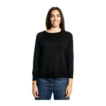 Round-neck Knitwear