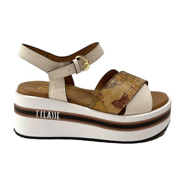 Platform Sandal with Crossed Straps