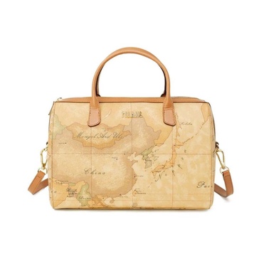Chic Leather Handbag Collection
