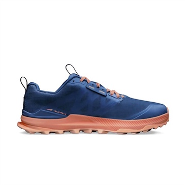 women lone peak 8 running shoes in navy/coral