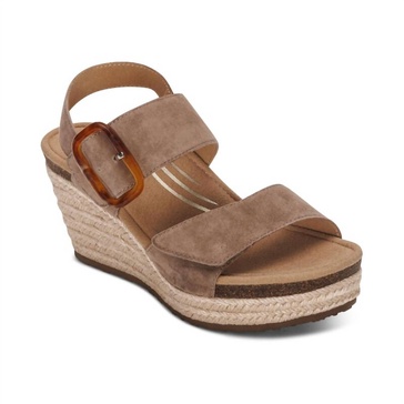 women ashley wedge in taupe