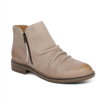 women's mila low boot in taupe