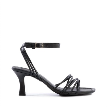 starboard heels in black