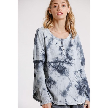 tie dye round neck ribbed button front top with round hem