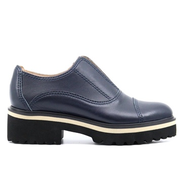 women cowman lugg 23 loafer in navy