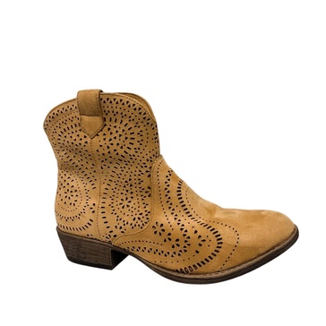 women's zest boot in sand