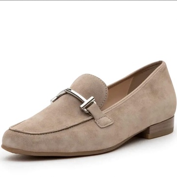 women's kelowna metal bit loafer in sand