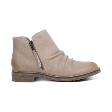 mila low boot in taupe
