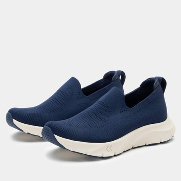 women's waze ultra-lightweight athletic sneaker in navy