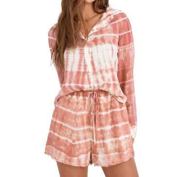 high waist flowy shorts in red clay tie dye