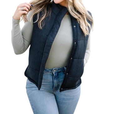 peyton vest in black