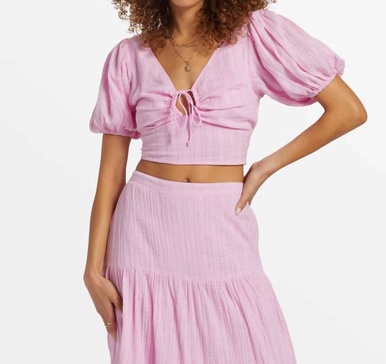 tropic heart crop top in mfy0