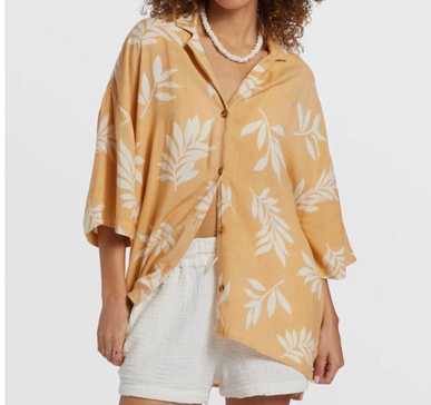 beach side oversized short sleeve shirt in yellow/white