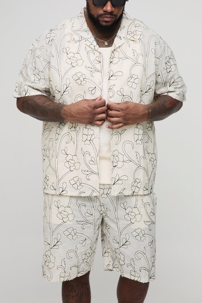 Plus Oversized Floral Applique Shirt & Short Set