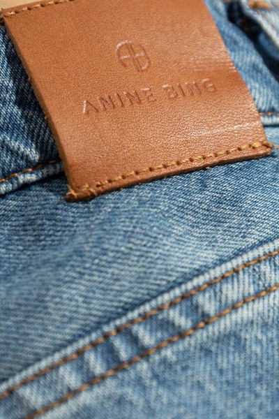 Relaxed Type Jeans