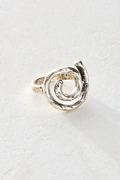 90s Swirl Ring