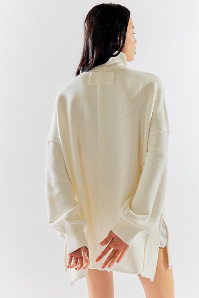 We The Free Wonderful Pullover