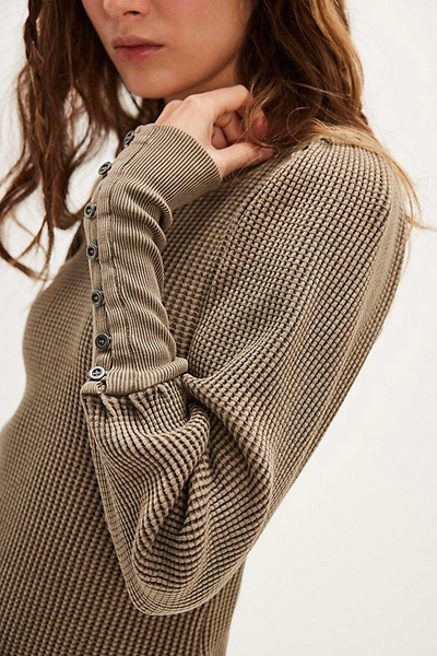 FP One Wesley Thermal Top