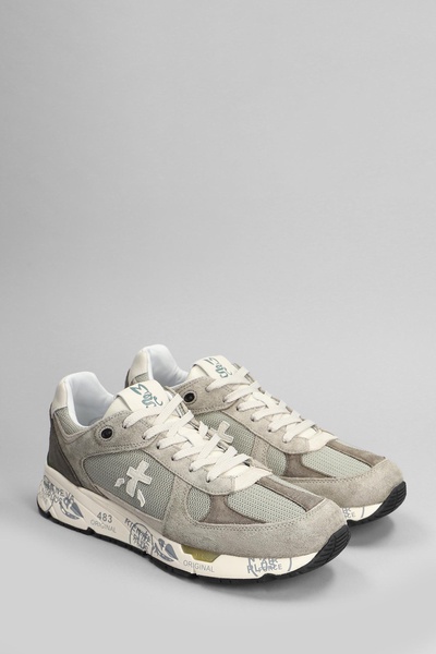 Sneaker 'mase'