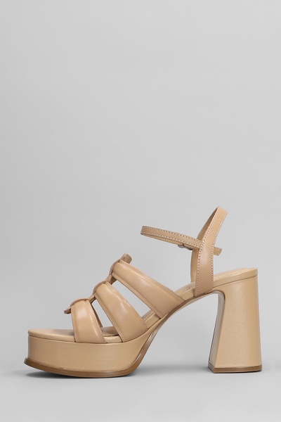 Mina Sandals In Powder Leather