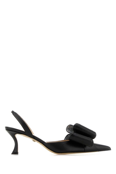 Black Leather Le Cadeau Pumps