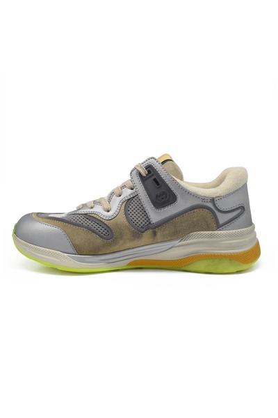 Gucci Men Ultrapace Sneakers