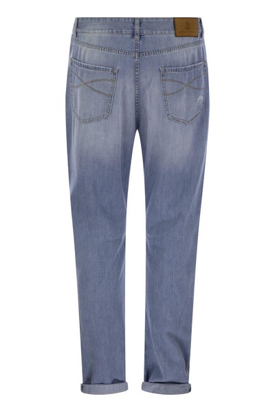 Brunello Cucinelli Five-Pocket Leisure Fit Trousers In Lightweight Old Denim With Rips